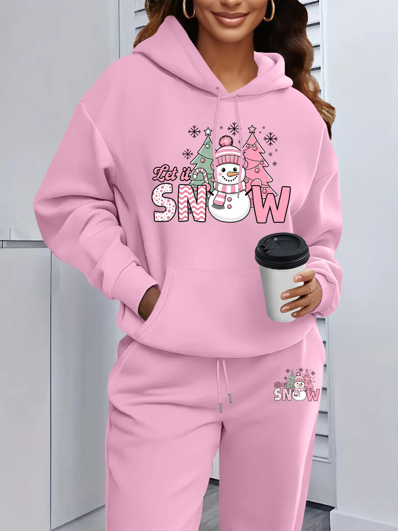 Matcha - レディース 2点セット 冬用 フード付きスウェットシャツ＆スウェットパンツ、雪だるまとクリスマスツリー柄のパーカー、カジュアルなスポーツスタイルに合わせやすい。